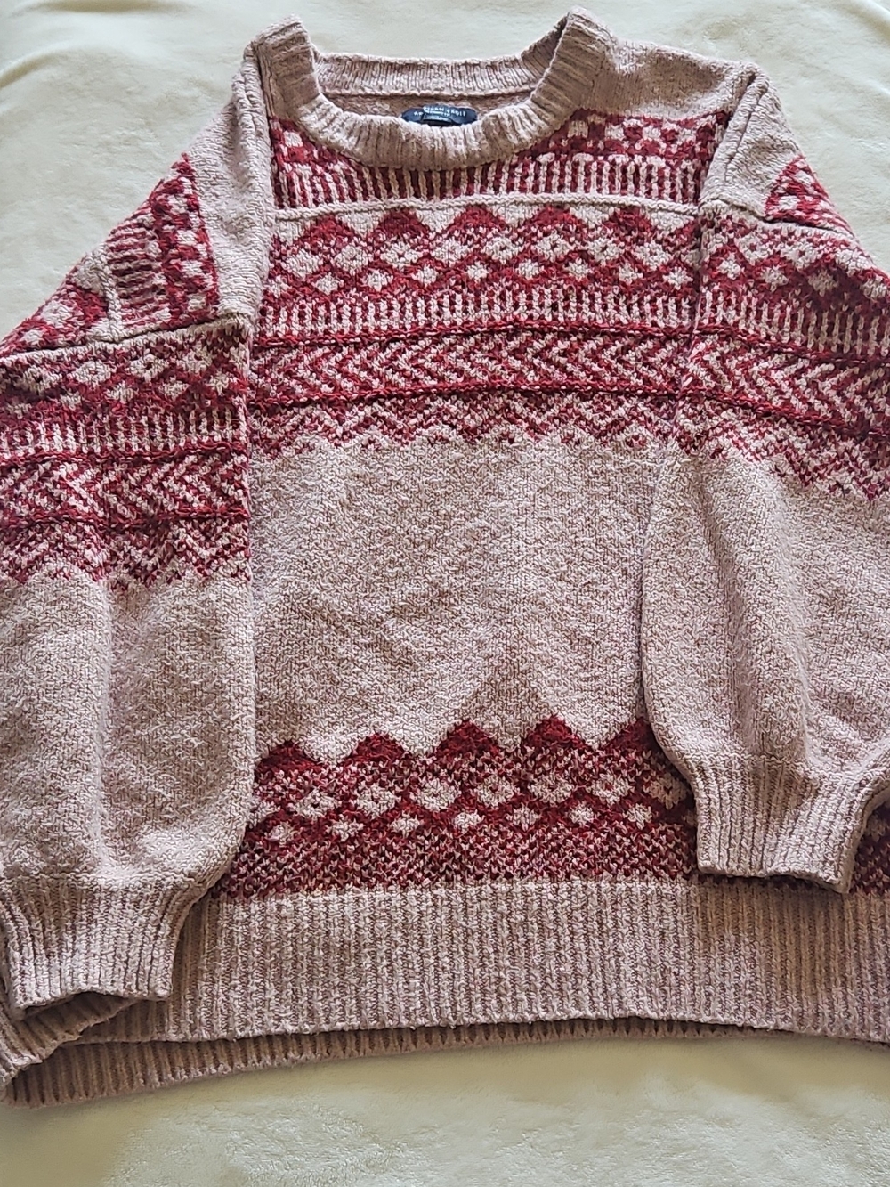 American Eagle Outfitters Pink and Red Patterned Crewneck Sweater